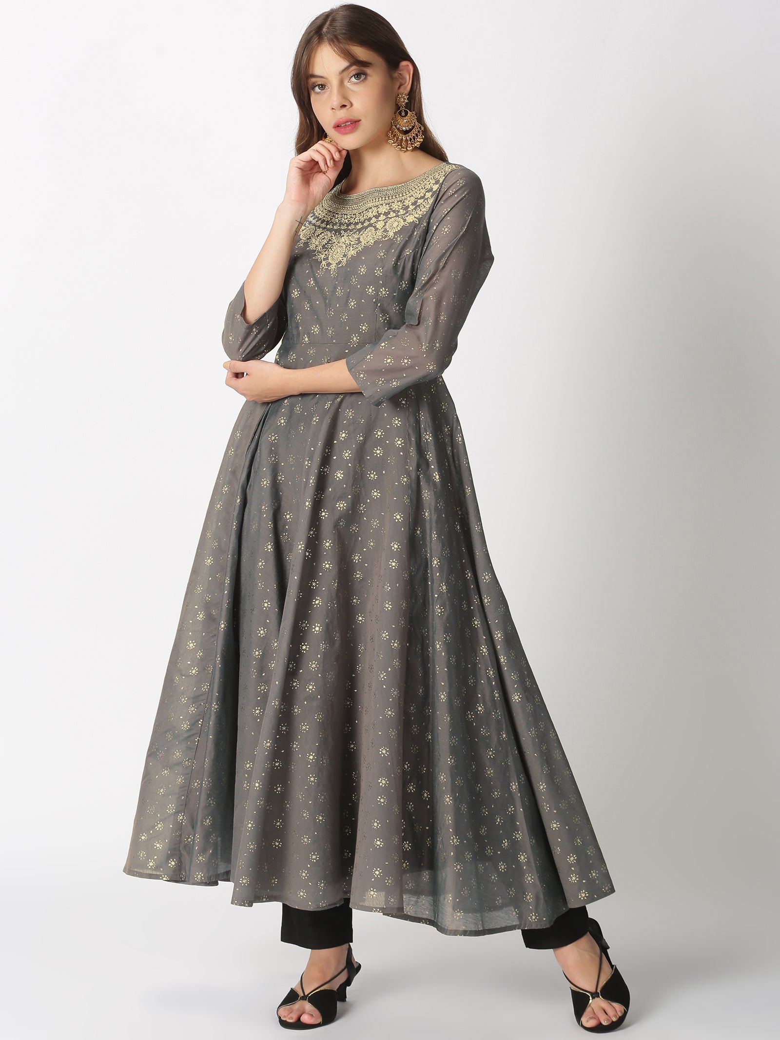 Stylish Grey Colour Dress Design Ideas| Grey Plain Suit Design| Grey Colour  Combination for Suit… | Indian designer outfits, Combination dresses, Dress  indian style